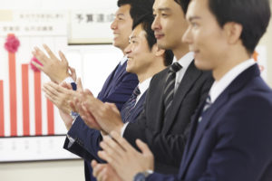 「成果」とは